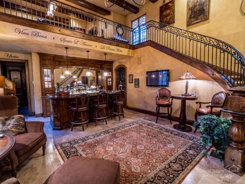 Broken Top - Residential