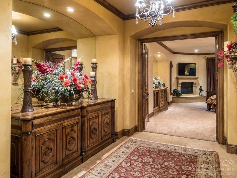 Broken Top - Residential