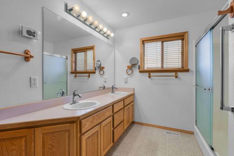 Tiny photo for 7082 SE Night Hawk Drive Drive, Prineville, OR 97754 (MLS # 220212699)