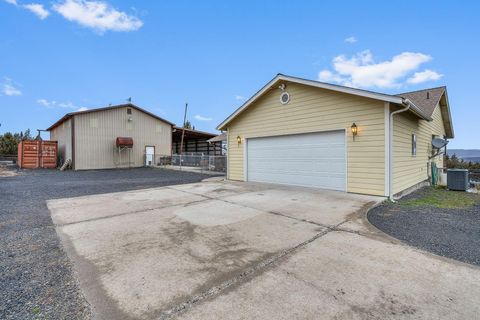 Tiny photo for 7082 SE Night Hawk Drive Drive, Prineville, OR 97754 (MLS # 220212699)