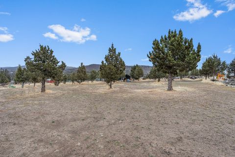 Tiny photo for 7082 SE Night Hawk Drive Drive, Prineville, OR 97754 (MLS # 220212699)