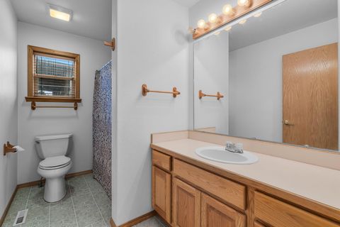 Tiny photo for 7082 SE Night Hawk Drive Drive, Prineville, OR 97754 (MLS # 220212699)