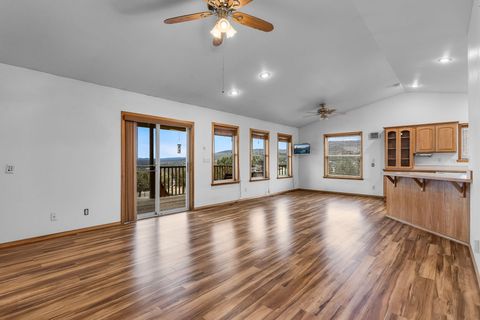 Tiny photo for 7082 SE Night Hawk Drive Drive, Prineville, OR 97754 (MLS # 220212699)