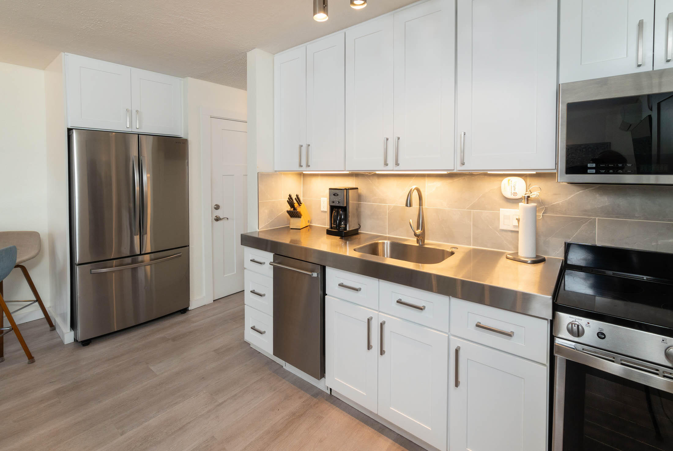 1565 NW Wall Street 168/169