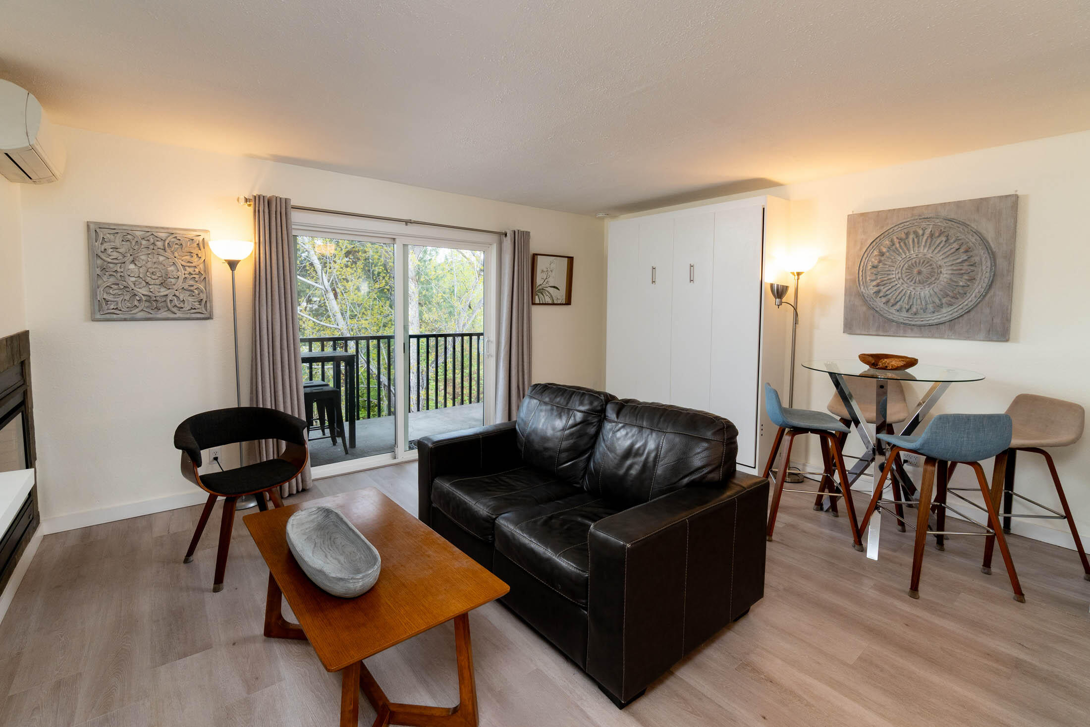 1565 NW Wall Street 168/169