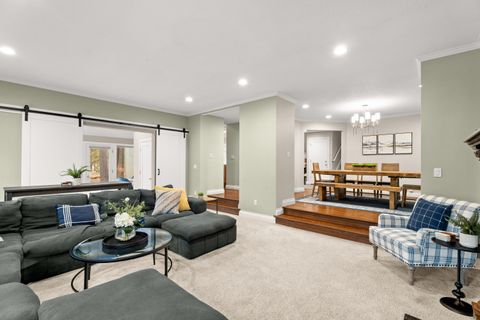 Tiny photo for 18025 Camas Lane #18, Sunriver, OR 97707 (MLS # 220215409)