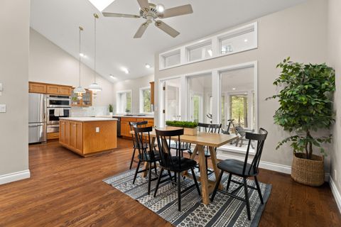 Tiny photo for 18025 Camas Lane #18, Sunriver, OR 97707 (MLS # 220215409)