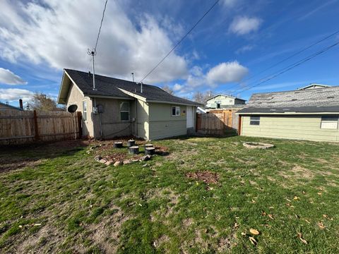 Tiny photo for 309 Martin Street, Klamath Falls, OR 97601 (MLS # 220212226)