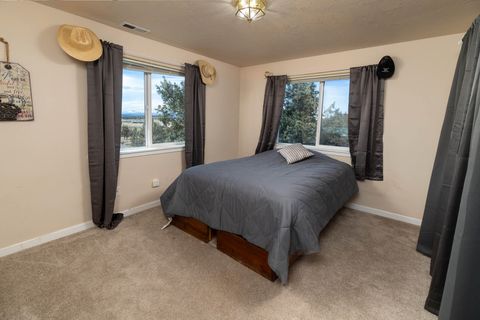 Tiny photo for 1221 NW Odem Avenue, Terrebonne, OR 97760 (MLS # 220217583)