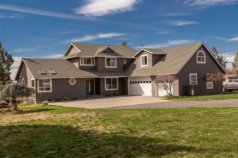 Tiny photo for 1221 NW Odem Avenue, Terrebonne, OR 97760 (MLS # 220217583)