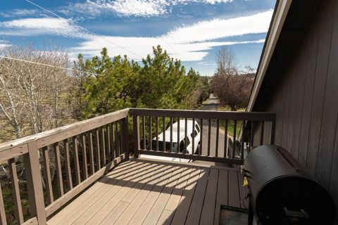 Tiny photo for 1221 NW Odem Avenue, Terrebonne, OR 97760 (MLS # 220217583)