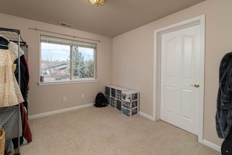 Tiny photo for 1221 NW Odem Avenue, Terrebonne, OR 97760 (MLS # 220217583)