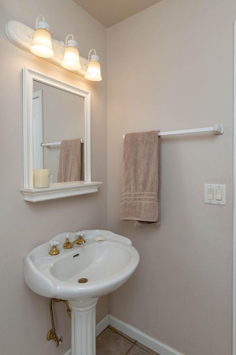 Tiny photo for 1221 NW Odem Avenue, Terrebonne, OR 97760 (MLS # 220217583)