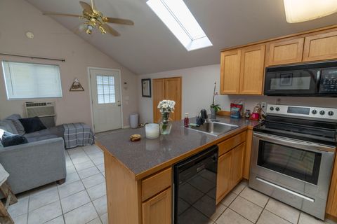 Tiny photo for 1221 NW Odem Avenue, Terrebonne, OR 97760 (MLS # 220217583)