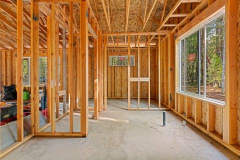 Tiny photo for 550 Marcy Loop Road, Grants Pass, OR 97527 (MLS # 220212785)