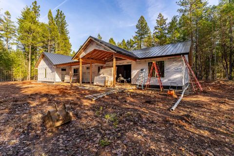 Tiny photo for 550 Marcy Loop Road, Grants Pass, OR 97527 (MLS # 220212785)