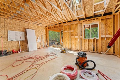 Tiny photo for 550 Marcy Loop Road, Grants Pass, OR 97527 (MLS # 220212785)