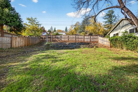 Tiny photo for 219 Meade Street, Ashland, OR 97520 (MLS # 220211816)