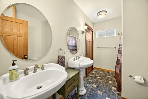 Tiny photo for 219 Meade Street, Ashland, OR 97520 (MLS # 220211816)