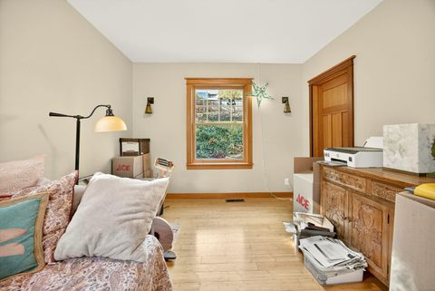 Tiny photo for 219 Meade Street, Ashland, OR 97520 (MLS # 220211816)