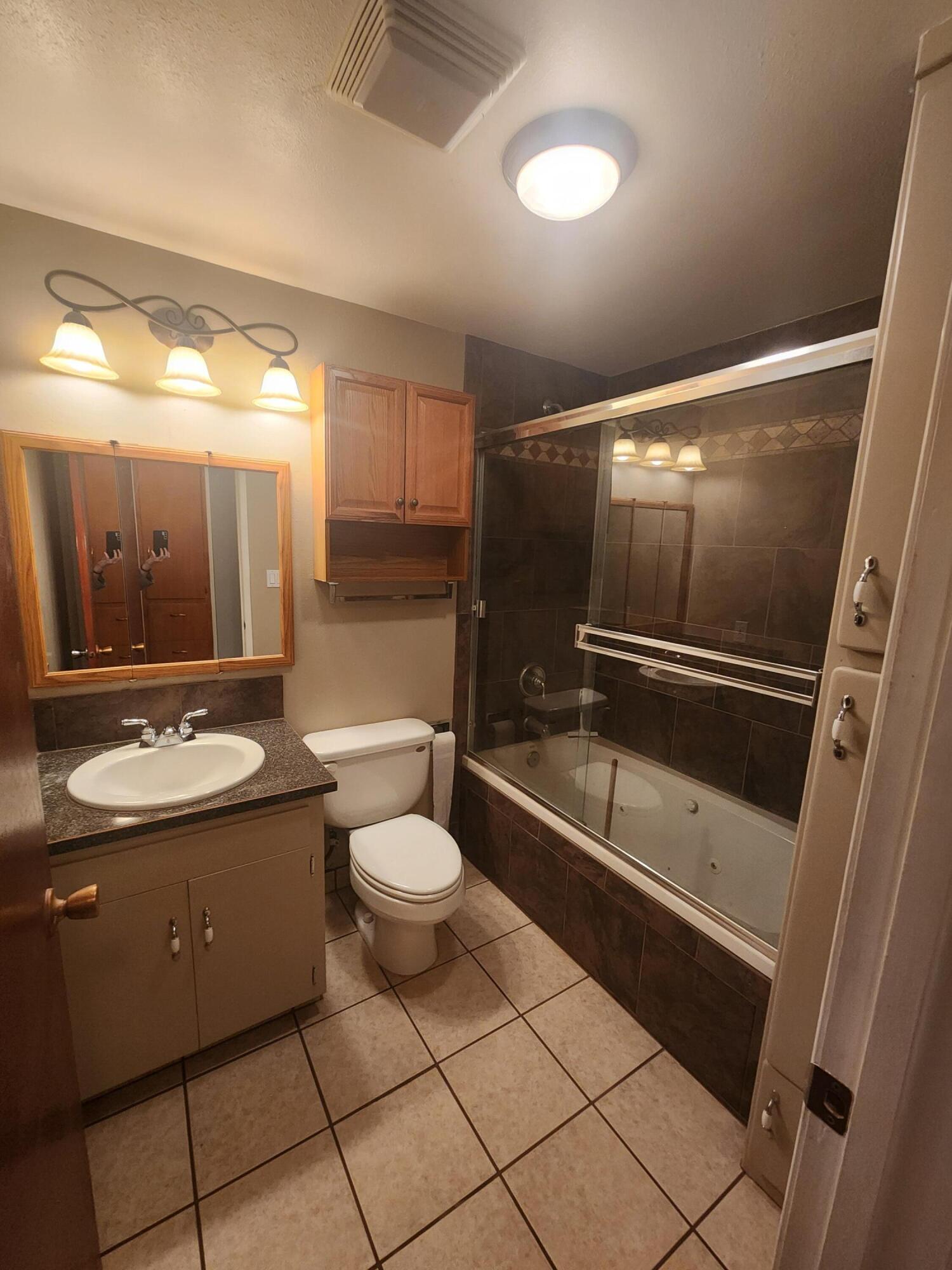 Moyina Manor - Residential