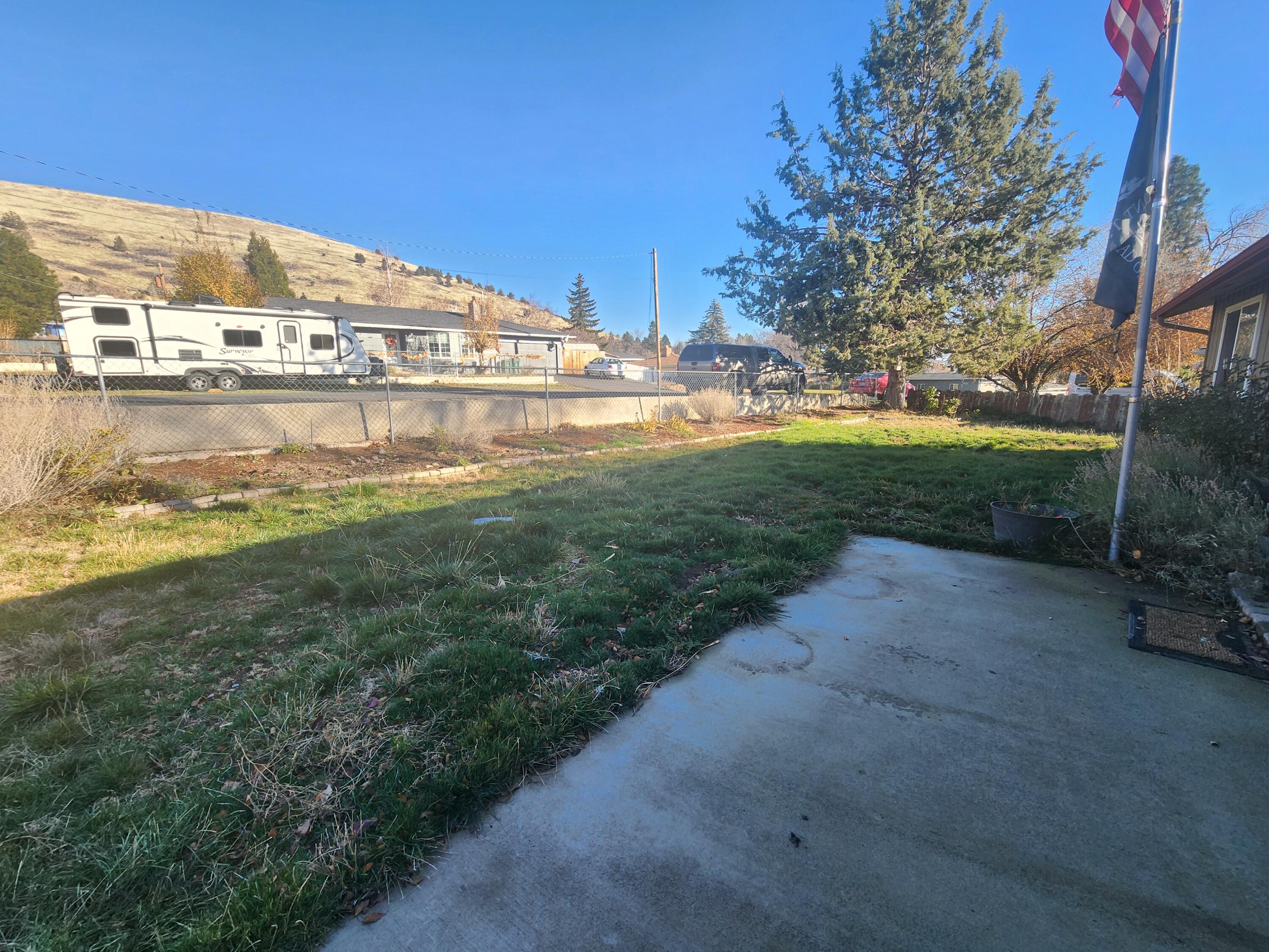 Moyina Manor - Residential