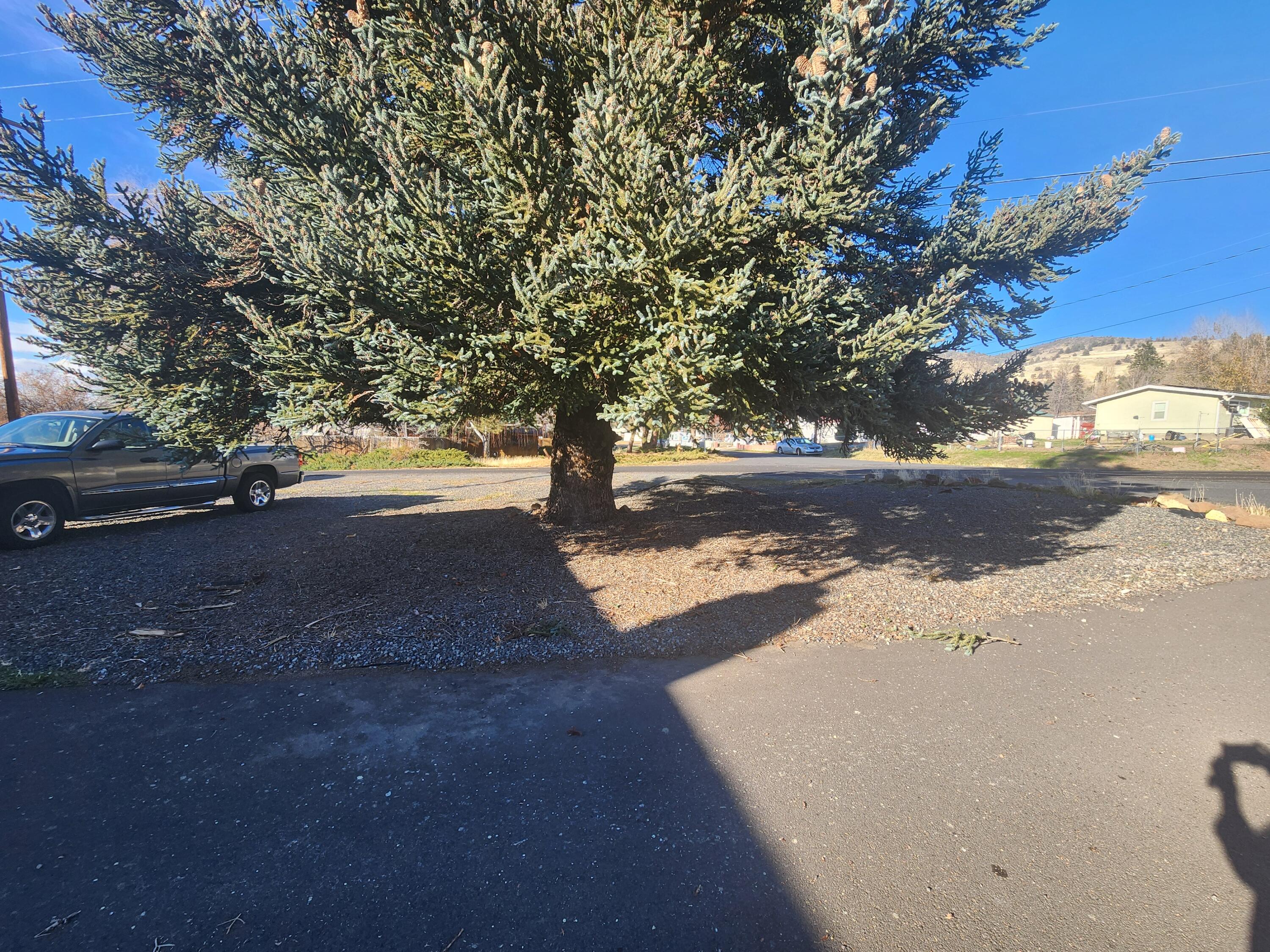 Moyina Manor - Residential