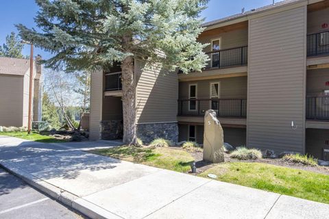 Photo of 18575 SW Century Drive #522, Bend, OR 97702 (MLS # 220220588)