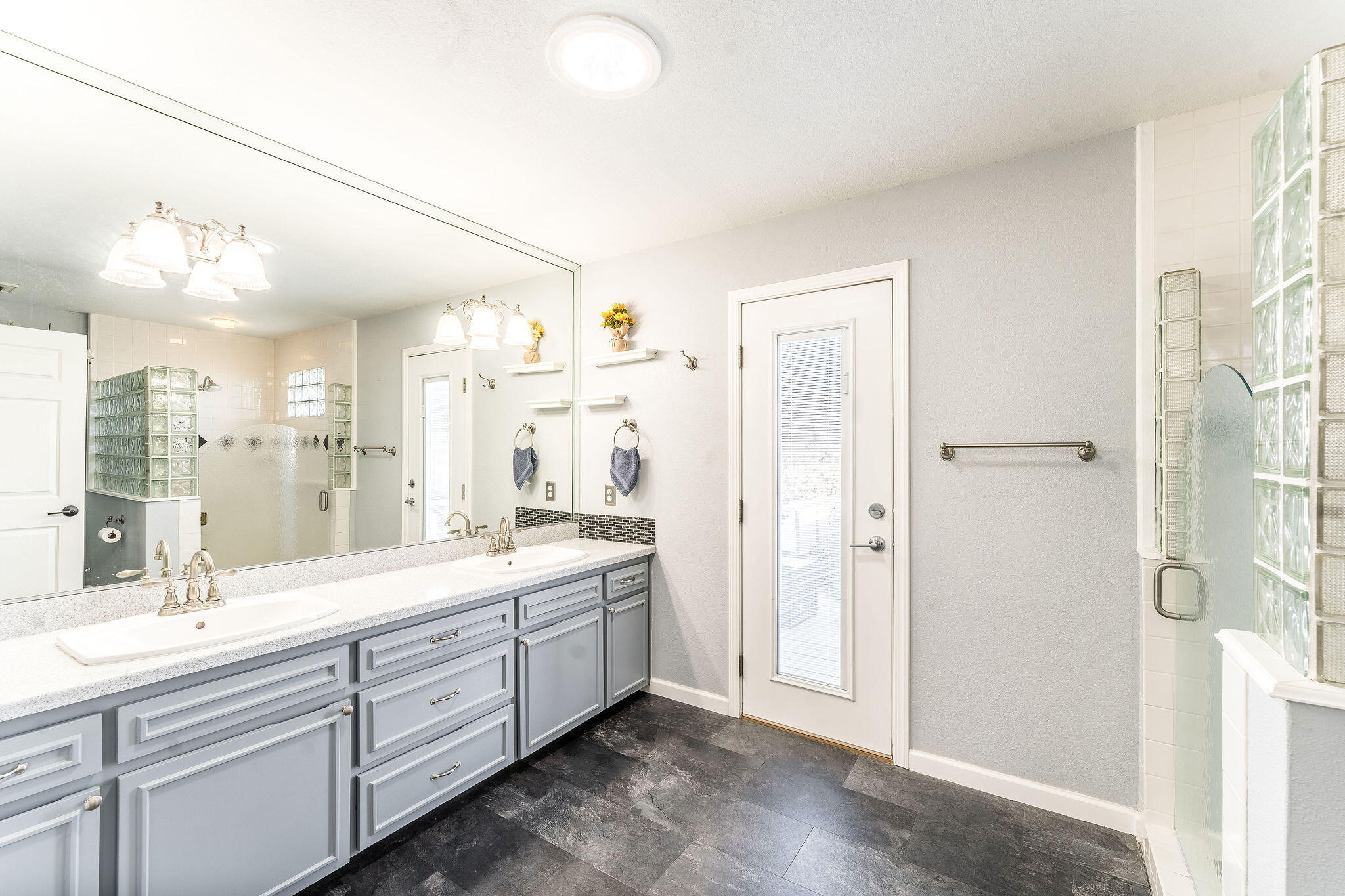 Valley View Estate - Residential