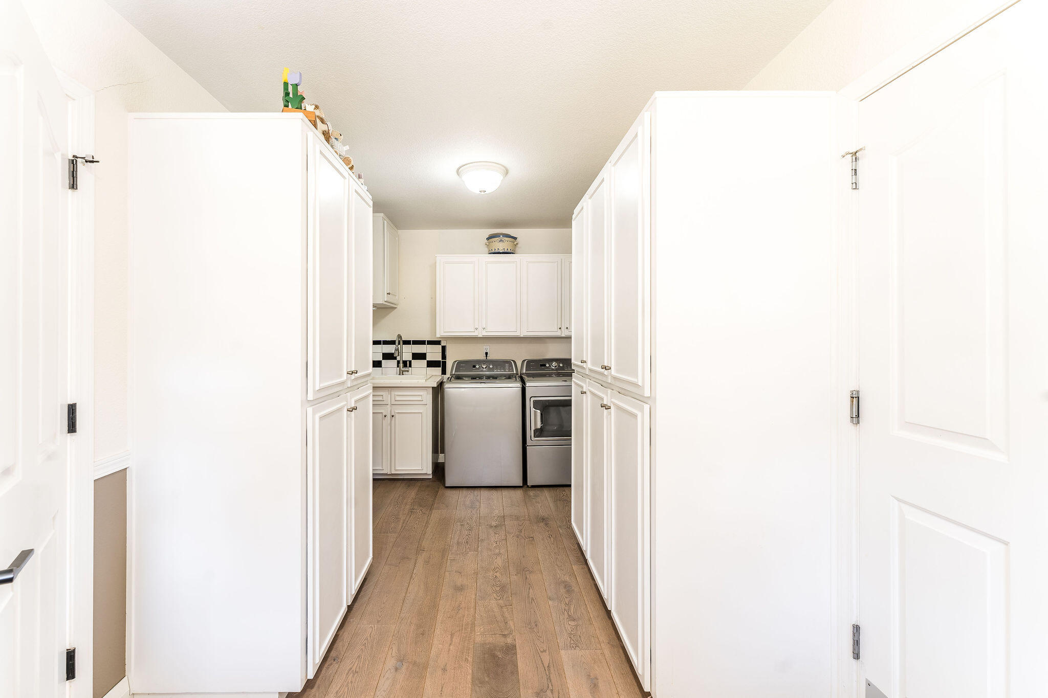 Valley View Estate - Residential