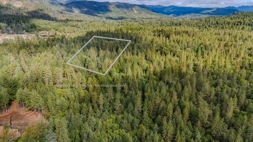 Private 4.9-acre homesite offering the perfect mix of seclusion and convenience. This level, partially cleared woodland is just 15 minutes from town, shopping, and medical services. A privacy fence runs along the road for added security. The property is build-ready with an established well, power to well, homesite approval, and septic approval in place. Recent forestry work enhances both beauty and fire safety. The level terrain makes it easy to build, and the peaceful setting provides the perfect backdrop for a custom home, garden, or even a small hobby farm. Outdoor recreation is close by with Griffin County Park—featuring Rogue River access, boat ramp, fishing, and trails—just minutes away. An assumable owner-carry loan with a significant down payment adds flexibility. Bring your plans and make this peaceful Southern Oregon property your own!
