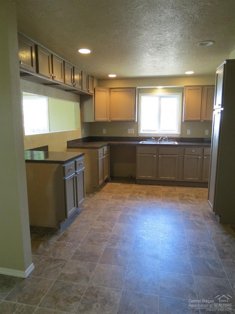 Meadowbrook Estate - Residential