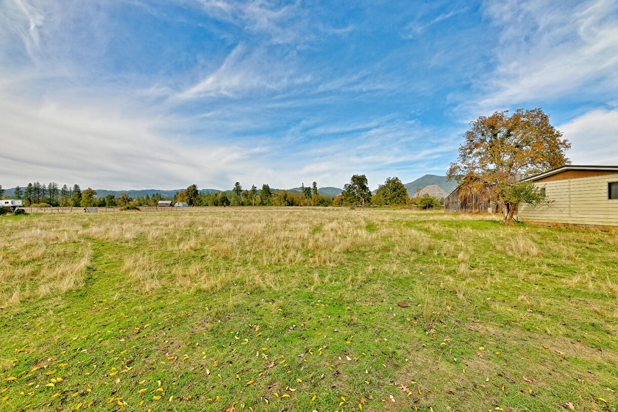 Cave Junction - Residential
