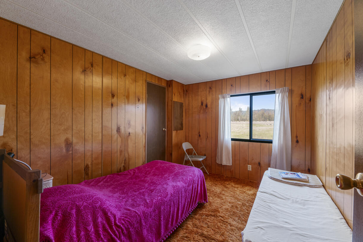 Cave Junction - Residential