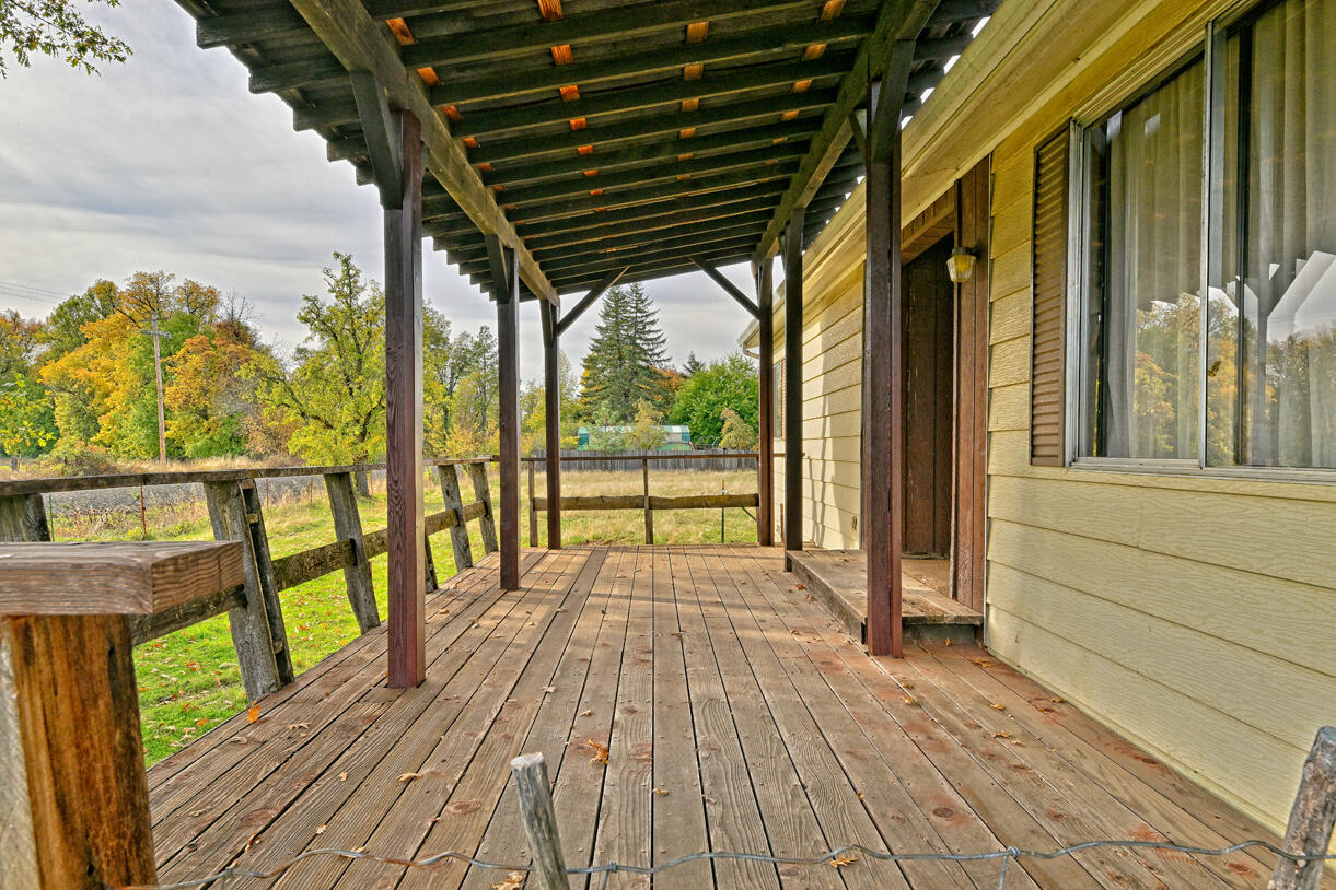 Cave Junction - Residential