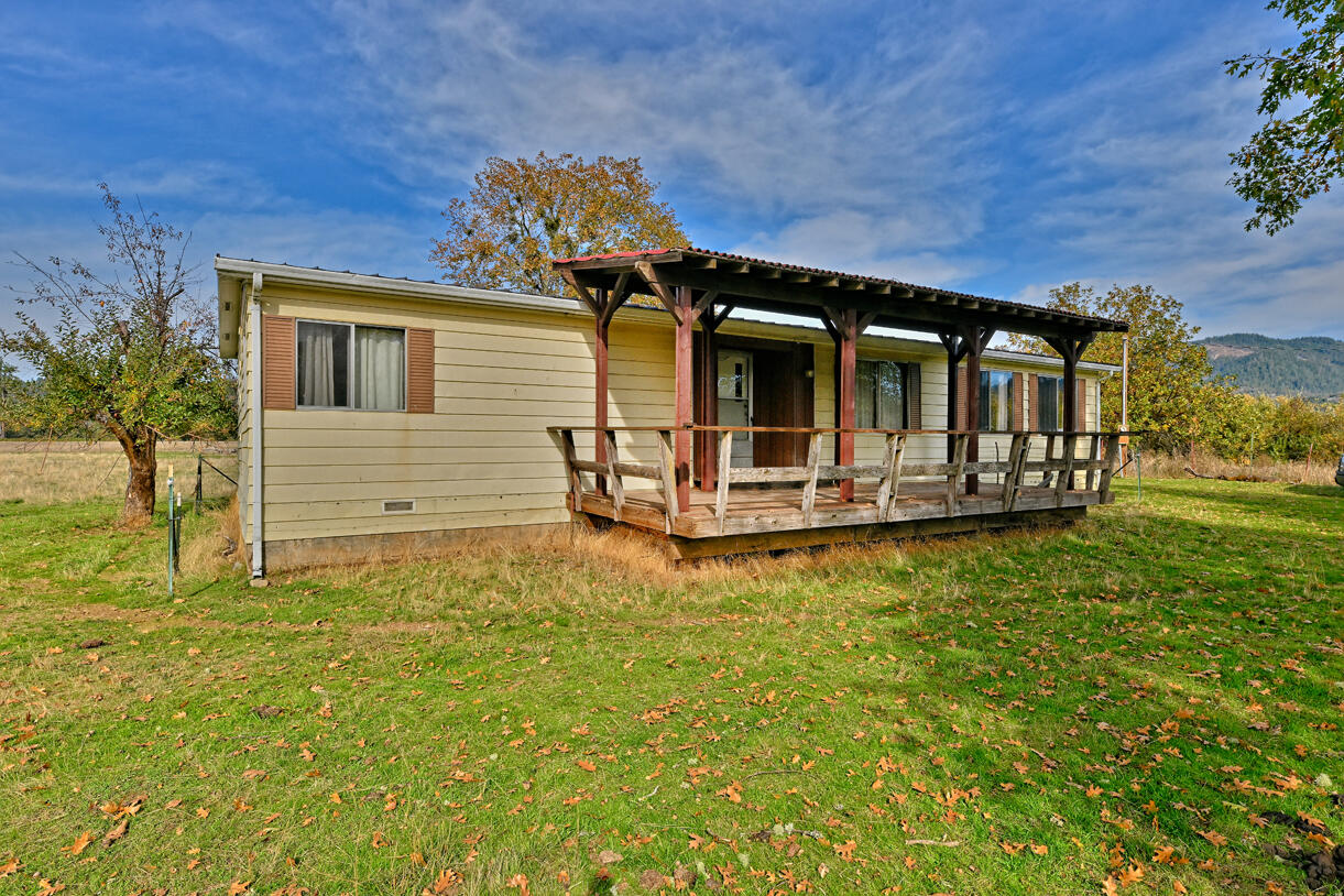 Cave Junction - Residential