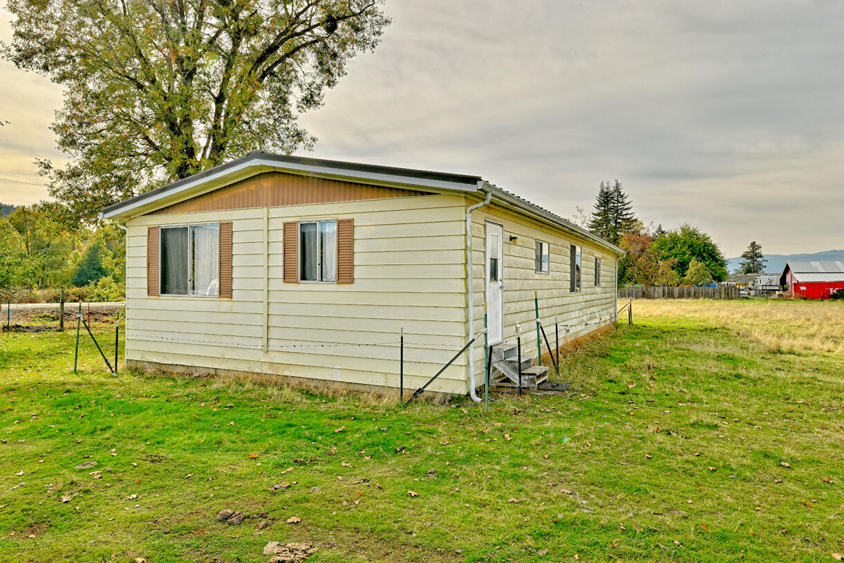 Cave Junction - Residential