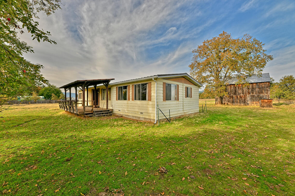 Cave Junction - Residential