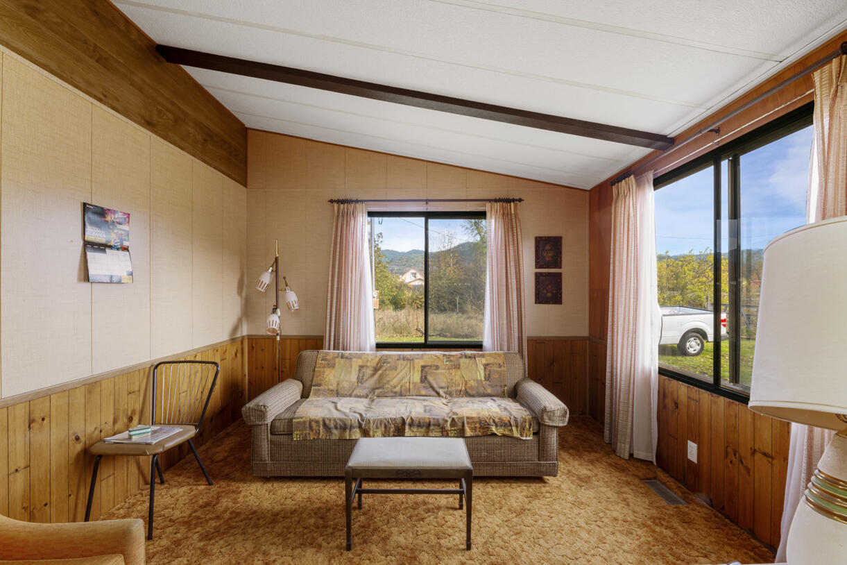 Cave Junction - Residential