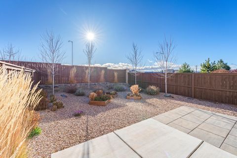 Tiny photo for 3859 NE Oakside Lp Loop, Bend, OR 97701 (MLS # 220213145)