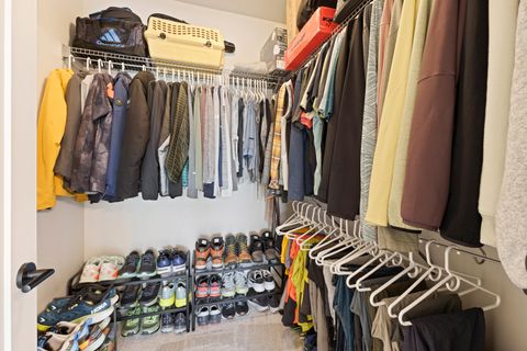 Tiny photo for 3859 NE Oakside Lp Loop, Bend, OR 97701 (MLS # 220213145)