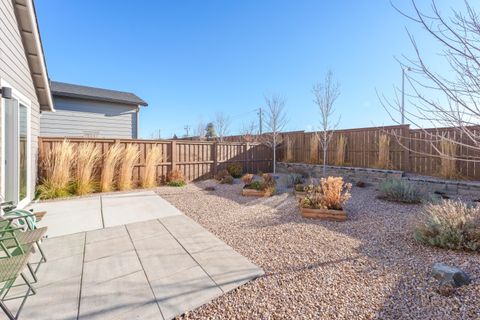 Tiny photo for 3859 NE Oakside Lp Loop, Bend, OR 97701 (MLS # 220213145)