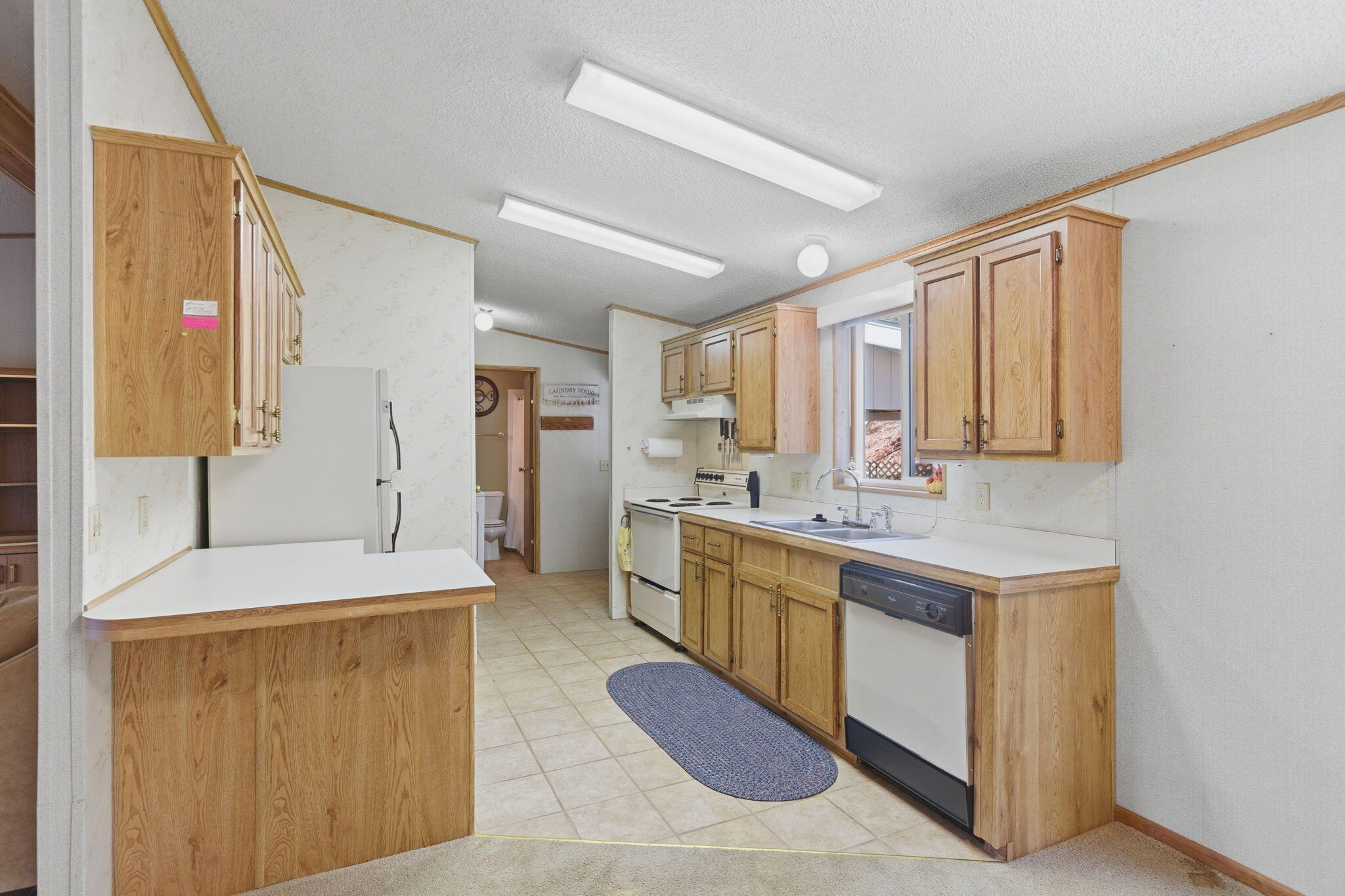 600 Manzanita Drive