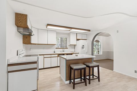 Tiny photo for 707 McMullen Creek Road, Selma, OR 97538 (MLS # 220219251)