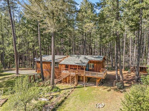 Photo of 707 McMullen Creek Road, Selma, OR 97538 (MLS # 220219251)