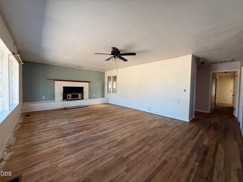 Tiny photo for 705 Doty Street, Klamath Falls, OR 97601 (MLS # 220225876)