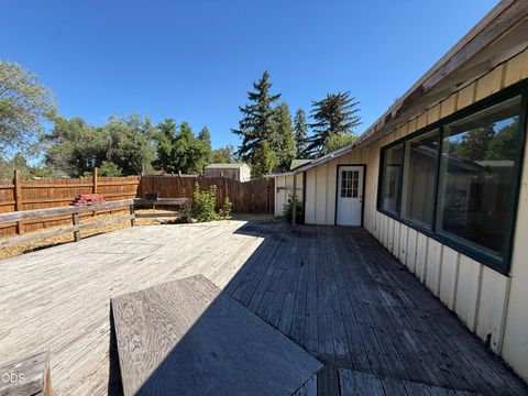 Tiny photo for 705 Doty Street, Klamath Falls, OR 97601 (MLS # 220225876)