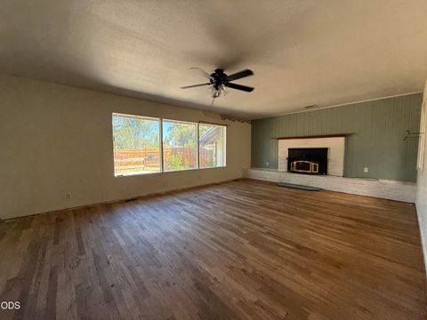 Tiny photo for 705 Doty Street, Klamath Falls, OR 97601 (MLS # 220225876)