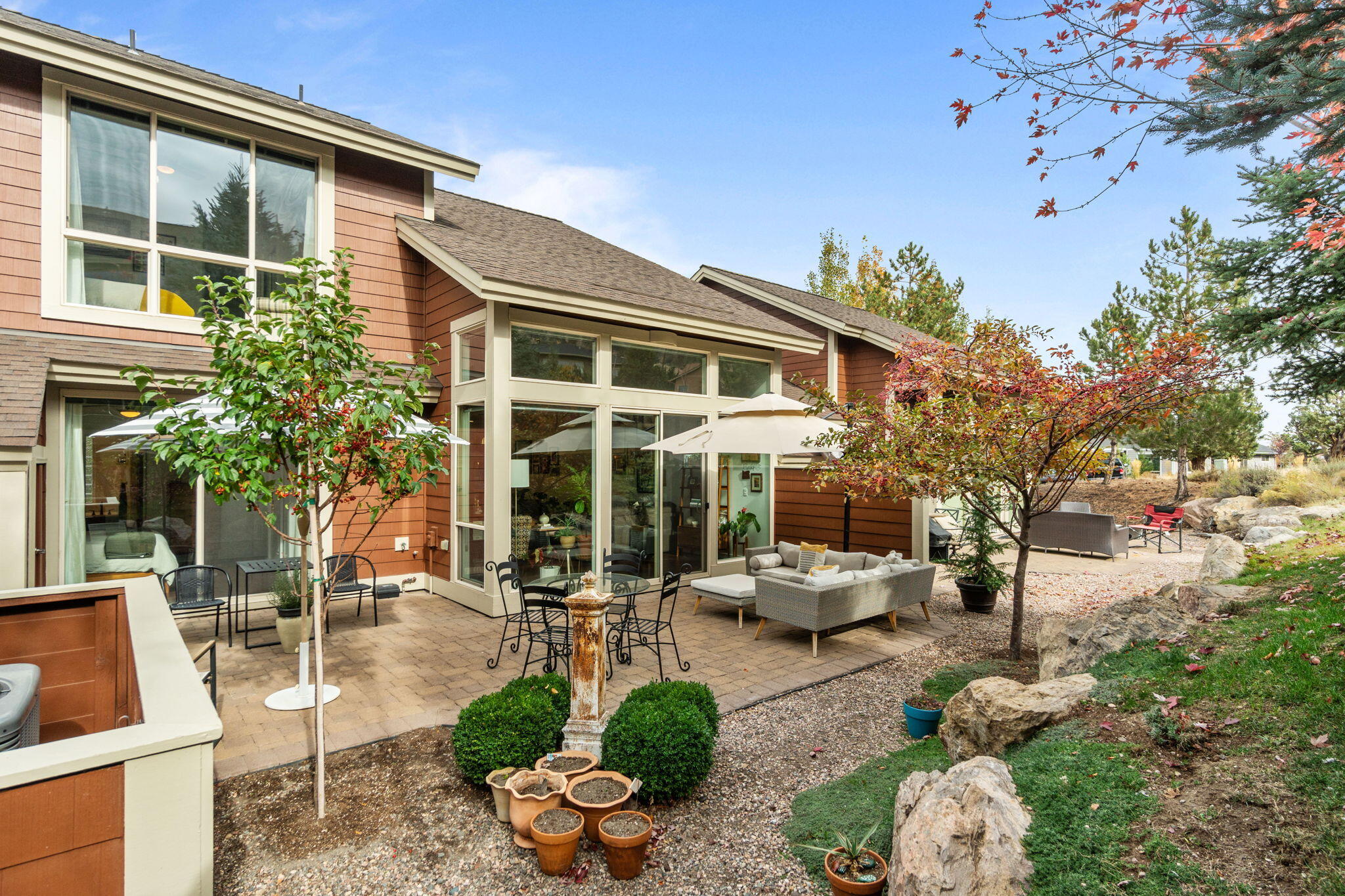 10942 Village Loop