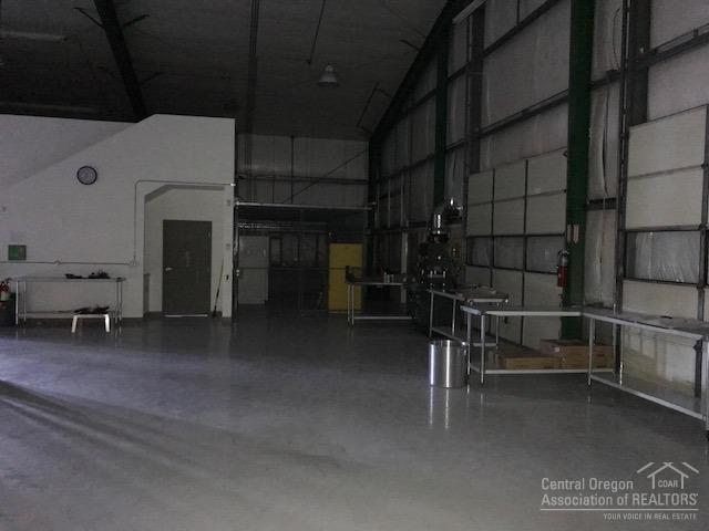 Lapine Industrial - Commercial Sale